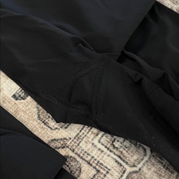 Lululemon Size 8 SIX Piece Bundle! - Picture 9 of 11